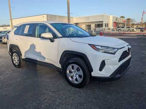 Used 2024 Toyota RAV4 LE image 2