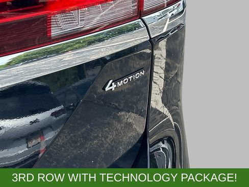 Used 2024 Volkswagen Atlas SE AWD/4WD image 14