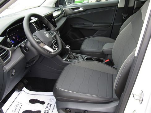 New 2026 Volkswagen Taos SE AWD/4WD image 15