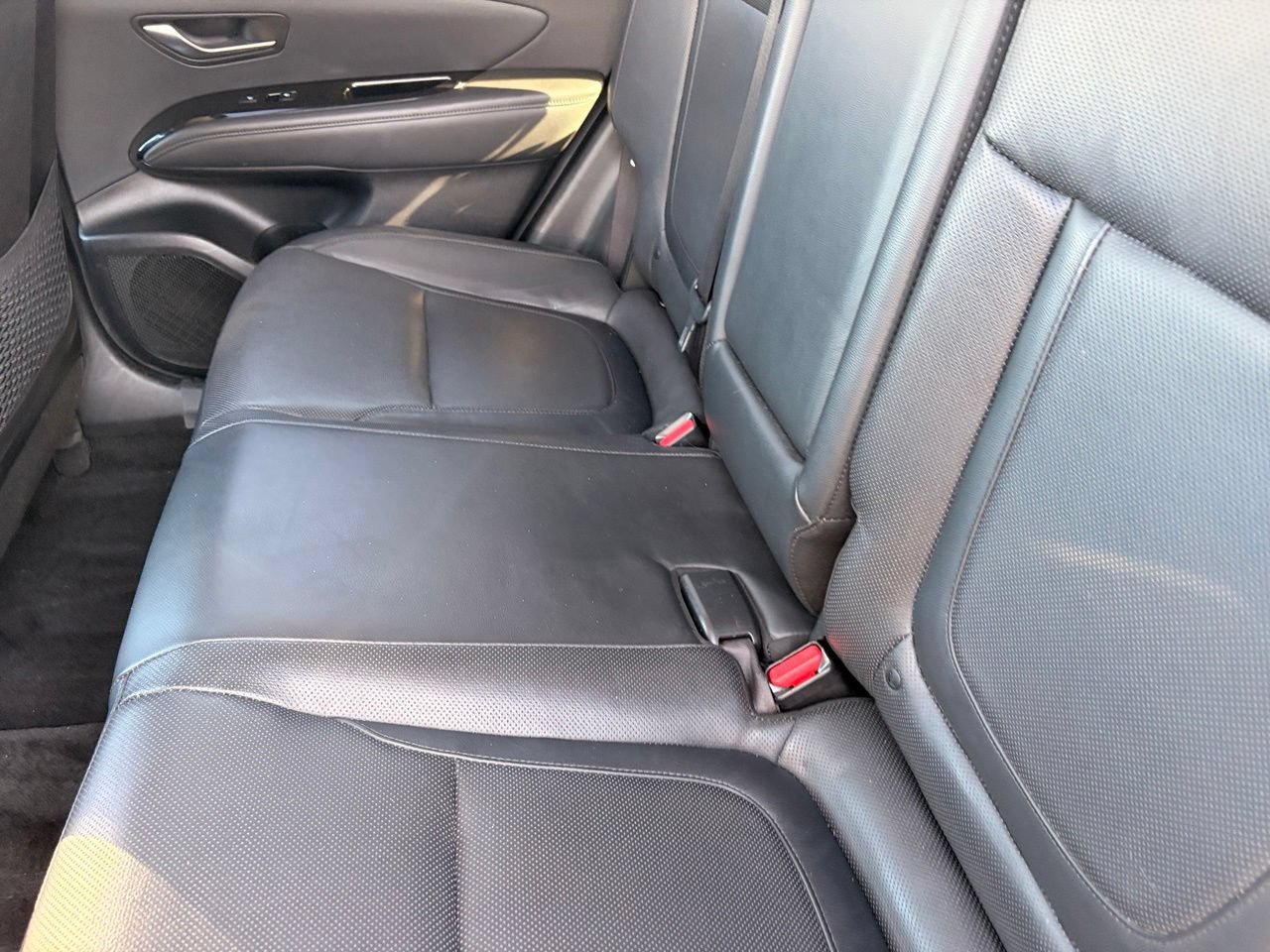 Used 2022 Hyundai Tucson Limited AWD/4WD image 16