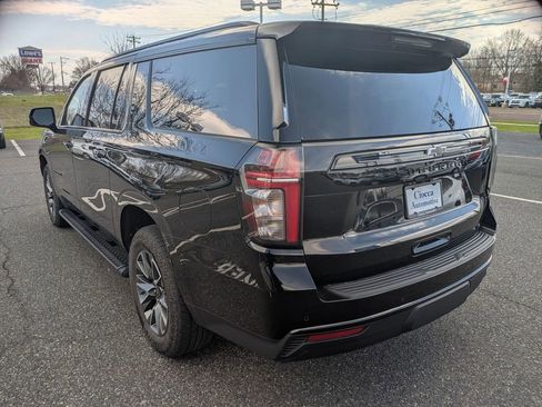 Used 2023 Chevrolet Suburban Z71 w/ Luxury Package image 7