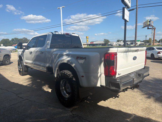Used 2023 Ford F350 Lariat w/ Lariat Ultimate Package AWD/4WD image 7