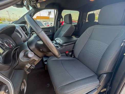 Used 2025 RAM 2500 Big Horn AWD/4WD image 21