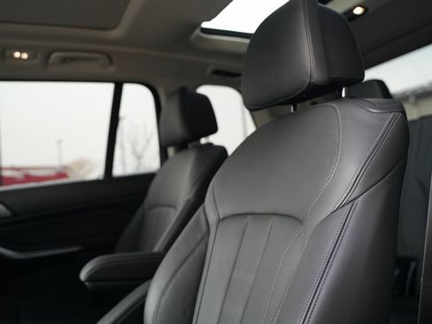 Used 2020 BMW X7 xDrive40i w/ Luxury Seating Package image 39