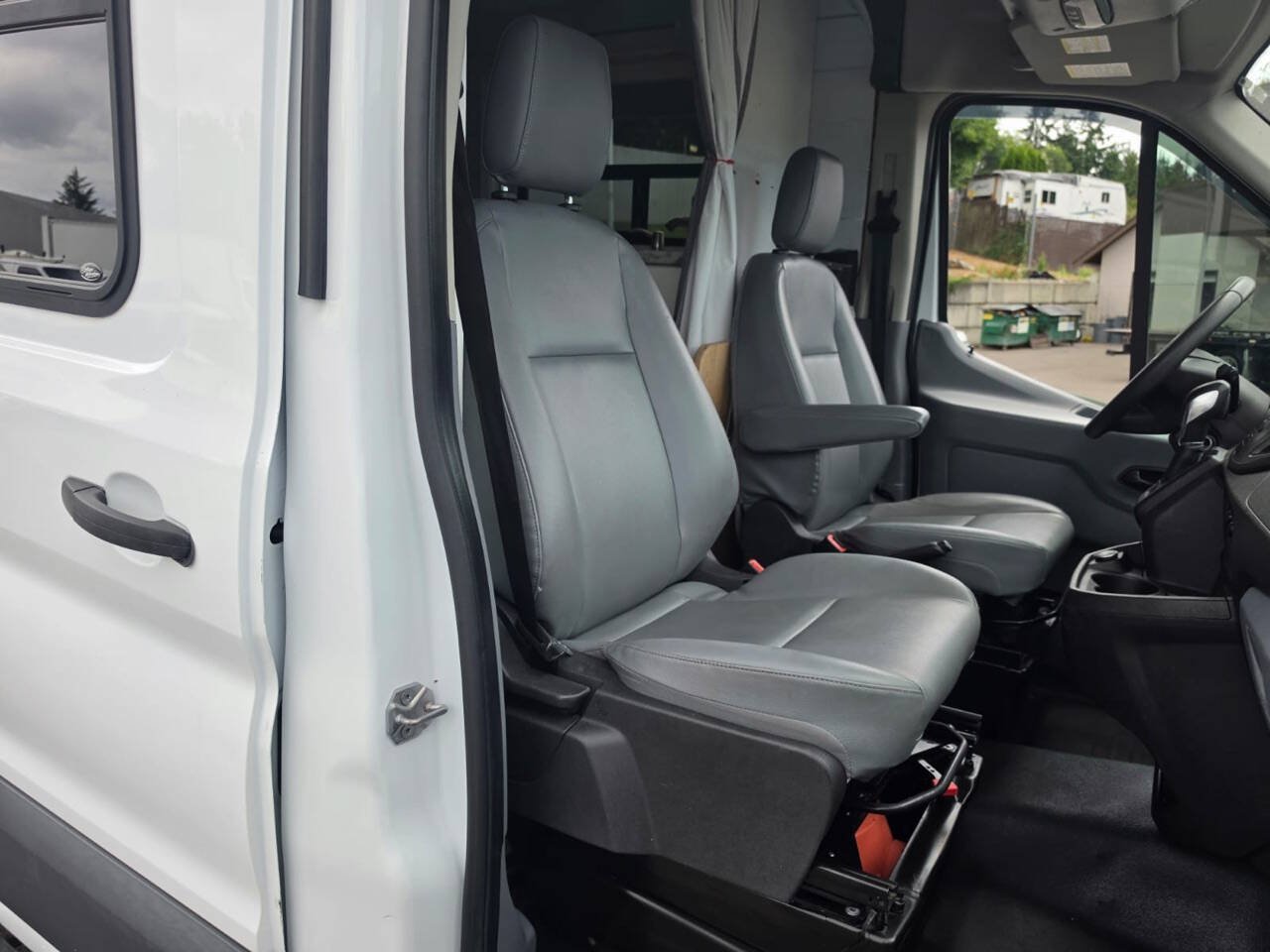 Used 2017 Ford Transit 250 148 High Roof Extended RWD image 36