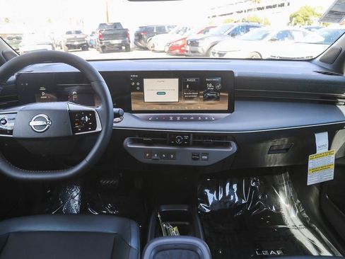 New 2026 Nissan Leaf SV+ w/ Illuminated Package FWD image 14