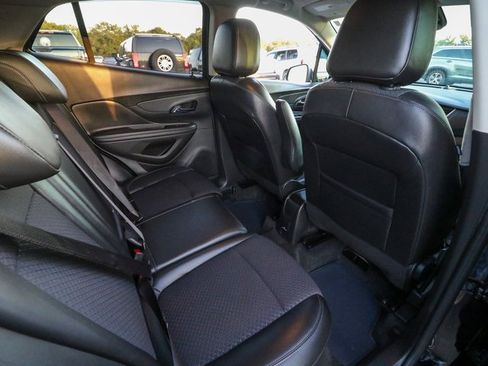 Certified 2022 Buick Encore Preferred w/ Safety Package image 23