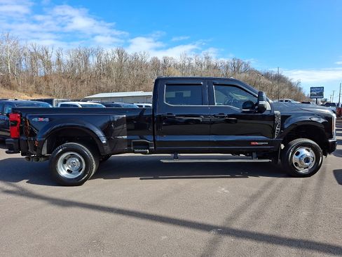 Certified 2025 Ford F350 Platinum image 12