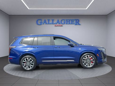 Used 2025 Cadillac XT6 Sport w/ Platinum Package image 3