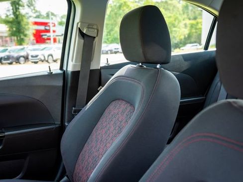 Used 2018 Chevrolet Sonic LT w/ Convenience Package FWD image 31