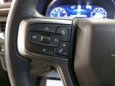 Used 2022 Chevrolet Tahoe LT w/ Luxury Package image 19