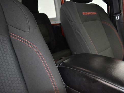 Used 2018 Jeep Wrangler Unlimited Rubicon image 27