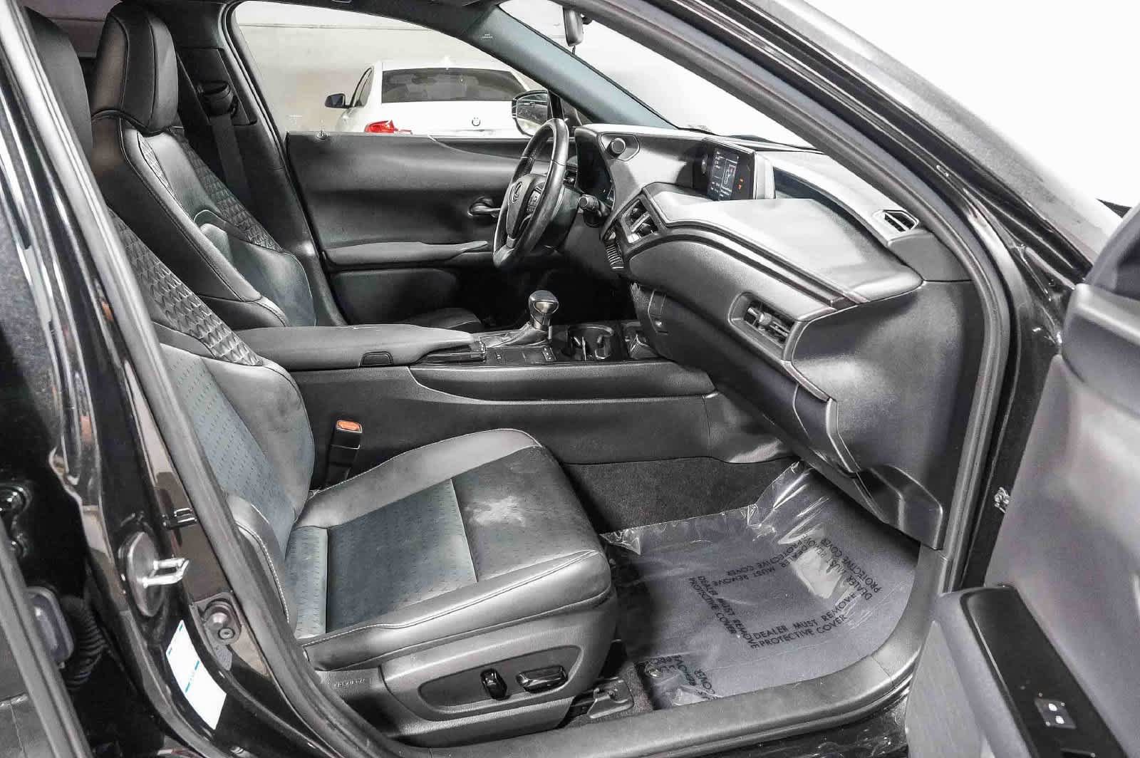 Used 2021 Lexus UX 250h w/ Accessory Package (Z2) AWD/4WD image 16