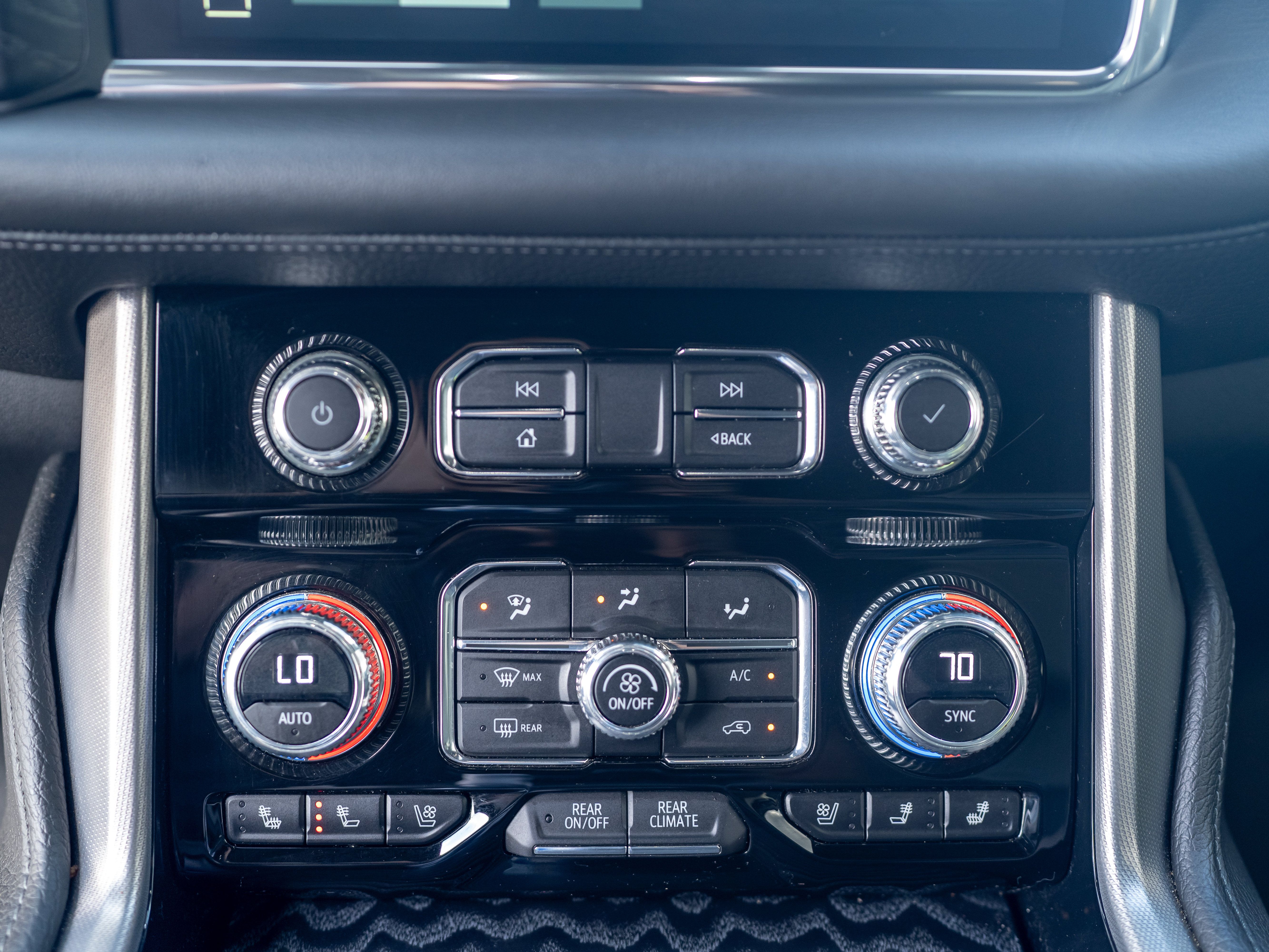 Used 2023 GMC Yukon XL Denali RWD image 33