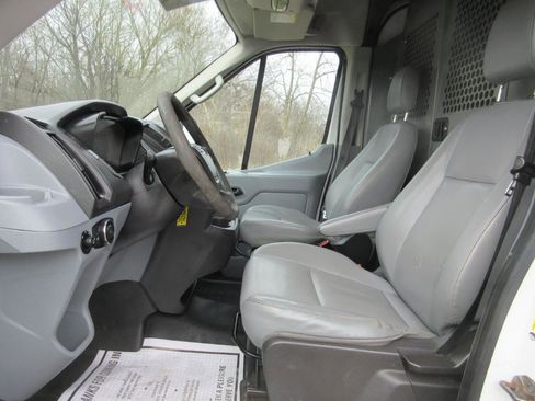 Used 2015 Ford Transit 150 150 Van Med. Roof w/Sliding Pa image 27