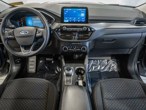 Used 2025 Ford Escape Active AWD/4WD image 23