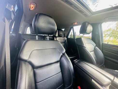 Used 2012 Mercedes-Benz ML 350 4MATIC image 7