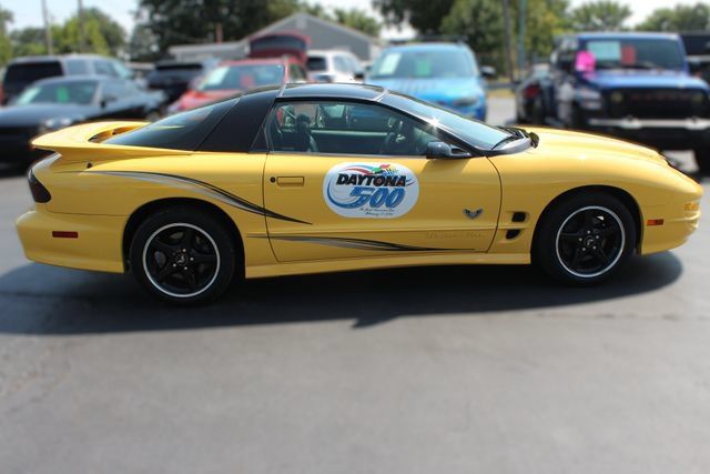 Used 2002 Pontiac Firebird Trans Am RWD image 10