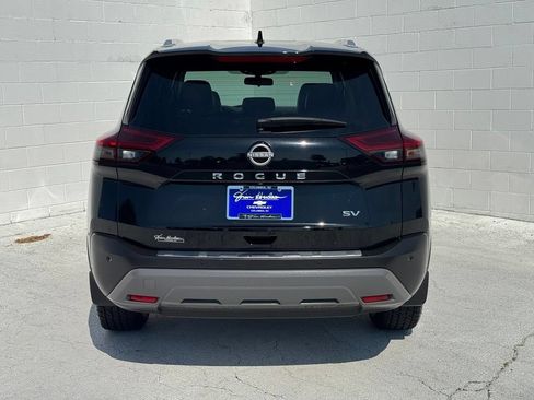 Used 2023 Nissan Rogue SV w/ SV Premium B Package FWD image 13