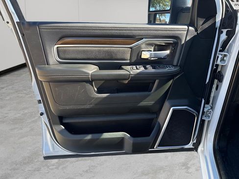 Used 2024 RAM 2500 Laramie image 24