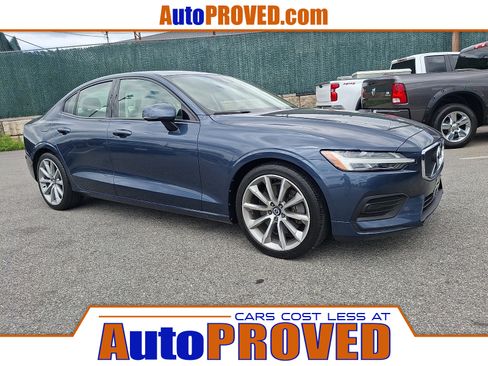 Used 2020 Volvo S60 T6 Momentum AWD/4WD image 1