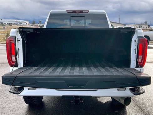 Used 2023 GMC Sierra 3500 Denali w/ Denali Ultimate Package image 18