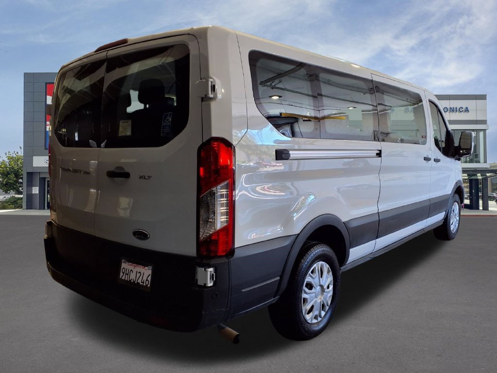 Used 2023 Ford Transit 350 XLT RWD image 19
