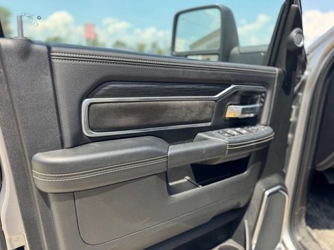 Used 2024 RAM 3500 Laramie w/ Sport Appearance Package AWD/4WD image 18