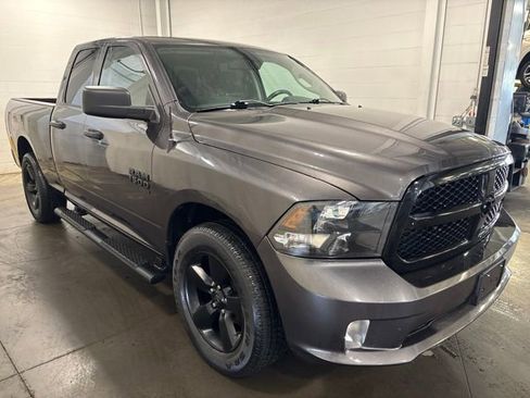 Used 2022 RAM 1500 Express w/ Wheel & Sound Group AWD/4WD image 3