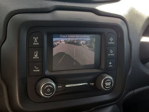 Used 2020 Jeep Renegade Sport w/ Sport Appearance Group FWD image 23