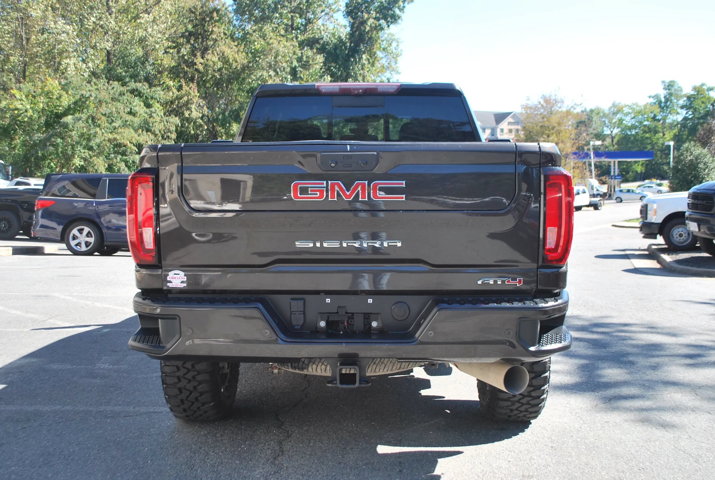 Used 2020 GMC Sierra 2500 AT4 w/ AT4 Premium Package AWD/4WD image 5