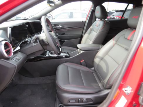 Used 2026 Chevrolet Trax RS w/ Driver Confidence Package image 55