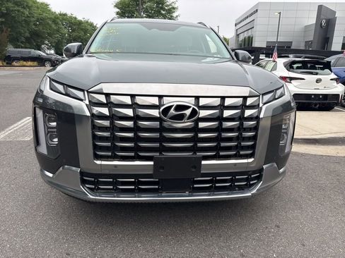 Used 2023 Hyundai Palisade Calligraphy AWD/4WD image 2