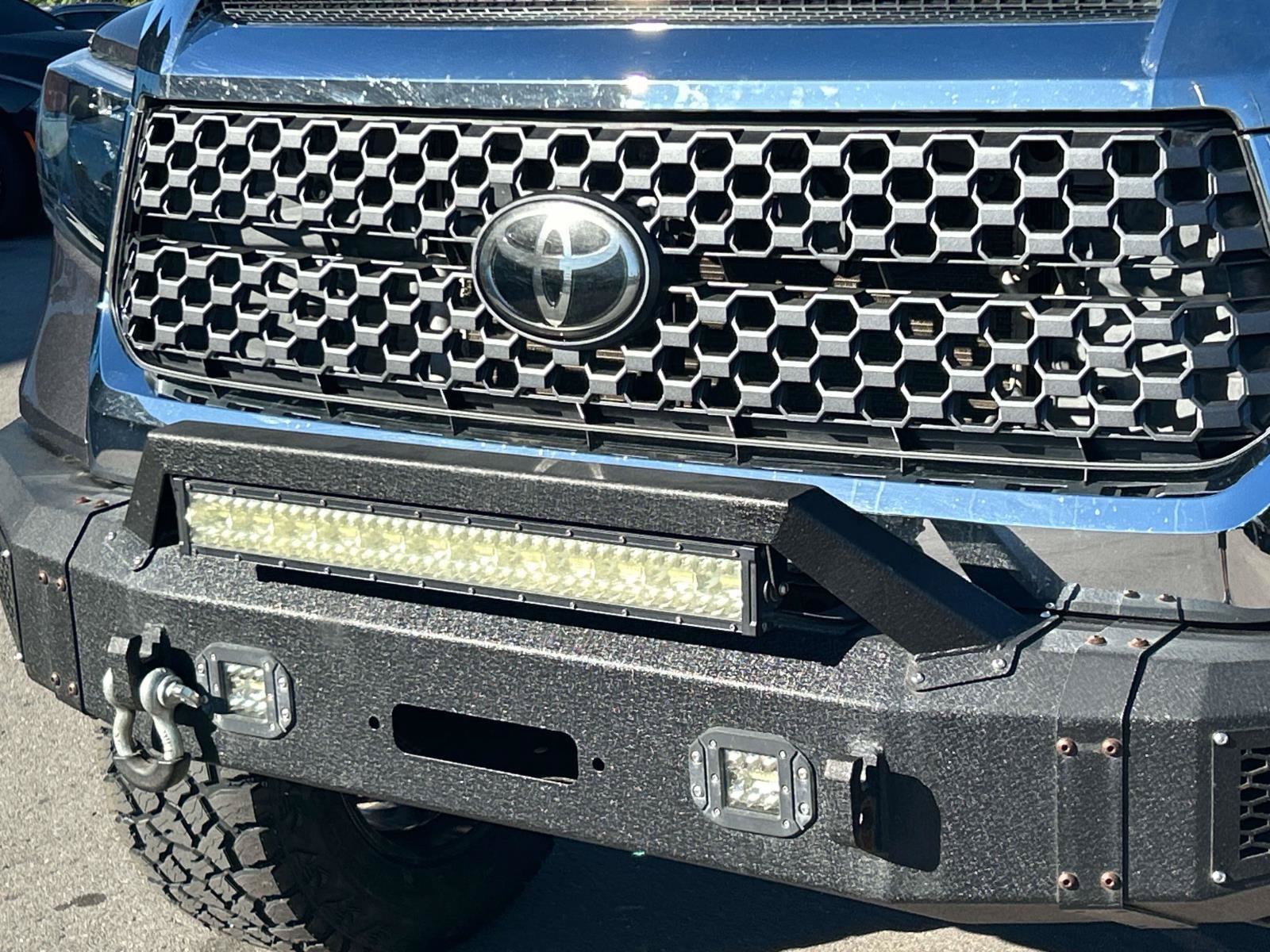 Used 2020 Toyota Tundra SR5 w/ TRD Off-Road Package AWD/4WD image 10