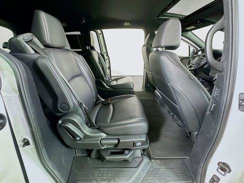 Used 2025 Honda Odyssey Sport-L image 11