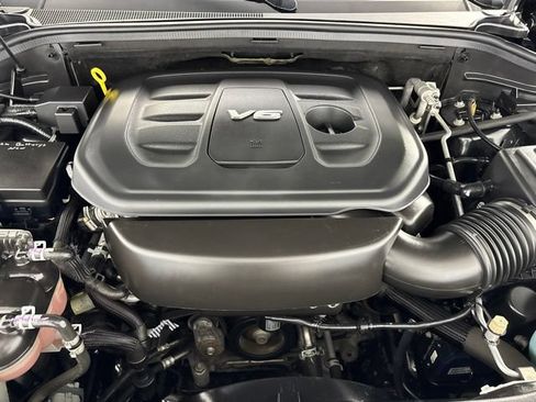 Used 2016 Jeep Grand Cherokee Overland AWD/4WD image 32