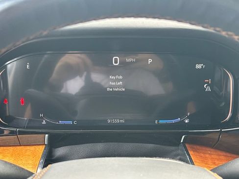 Used 2022 Jeep Grand Wagoneer Series III w/ Rear Seat Video Group 1 AWD/4WD image 28