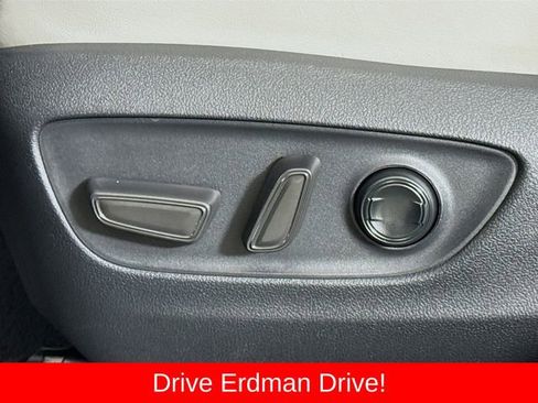 Used 2024 Toyota RAV4 Limited FWD image 12