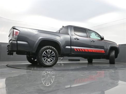 Used 2022 Toyota Tacoma TRD Sport image 31