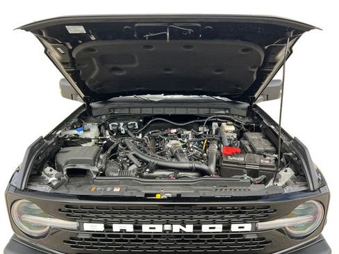 Used 2023 Ford Bronco Wildtrak AWD/4WD image 16