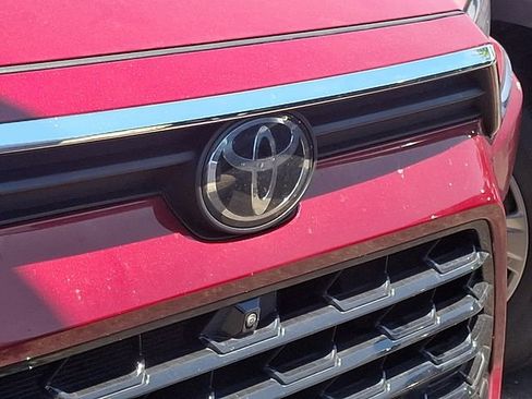 Certified 2025 Toyota Grand Highlander AWD Hybrid image 7