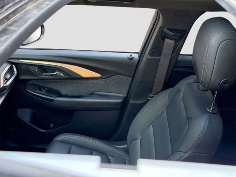 Used 2022 Chevrolet TrailBlazer ACTIV w/ Sun and Liftgate Package image 22