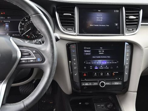 Used 2023 INFINITI QX50 Luxe w/ Accent Package FWD image 11