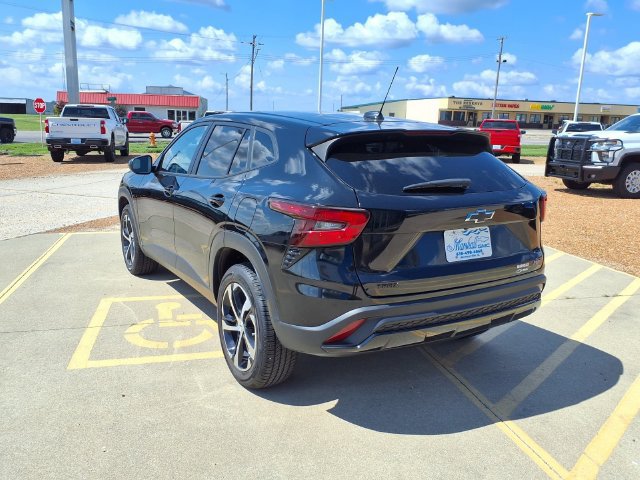 Used 2024 Chevrolet Trax RS FWD image 3