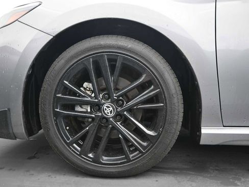 Used 2025 Toyota Camry SE FWD image 3