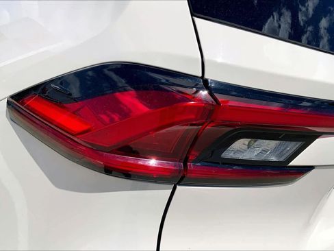 Used 2024 Toyota Grand Highlander Limited AWD/4WD image 28