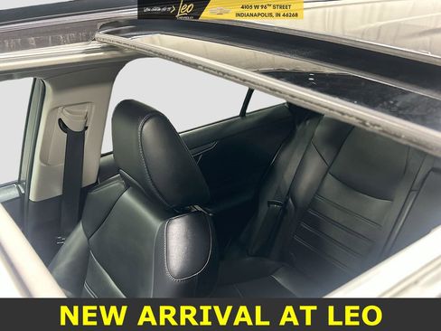 Used 2024 Toyota RAV4 XLE Premium image 22