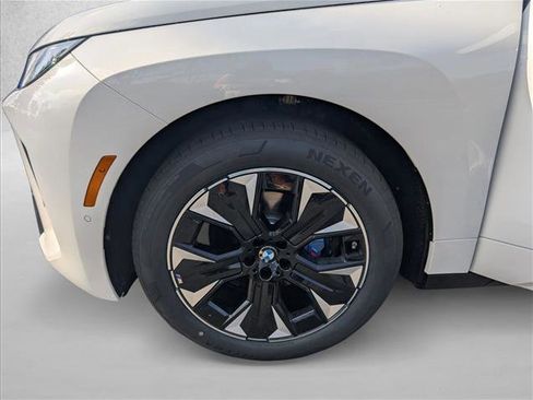New 2026 BMW iX xDrive45 image 9