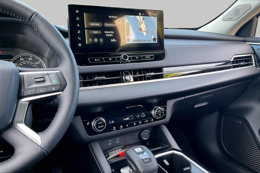 Used 2026 Mitsubishi Outlander SE FWD image 9