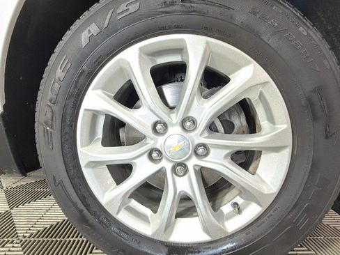 Used 2018 Chevrolet Equinox LT FWD image 34